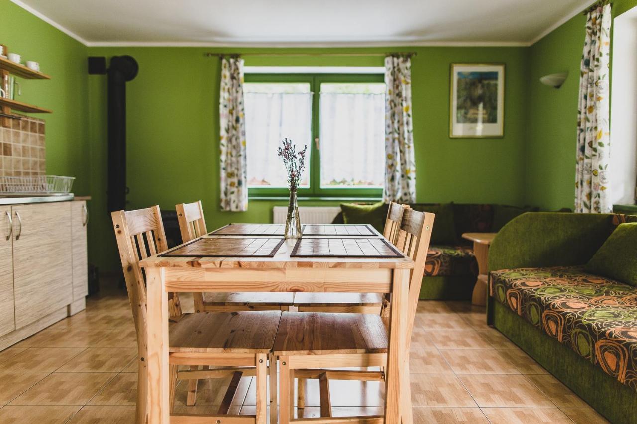 Stajnia Sarnowek Nad Jeziorem Rozany Rozajny Wielkie Extérieur photo