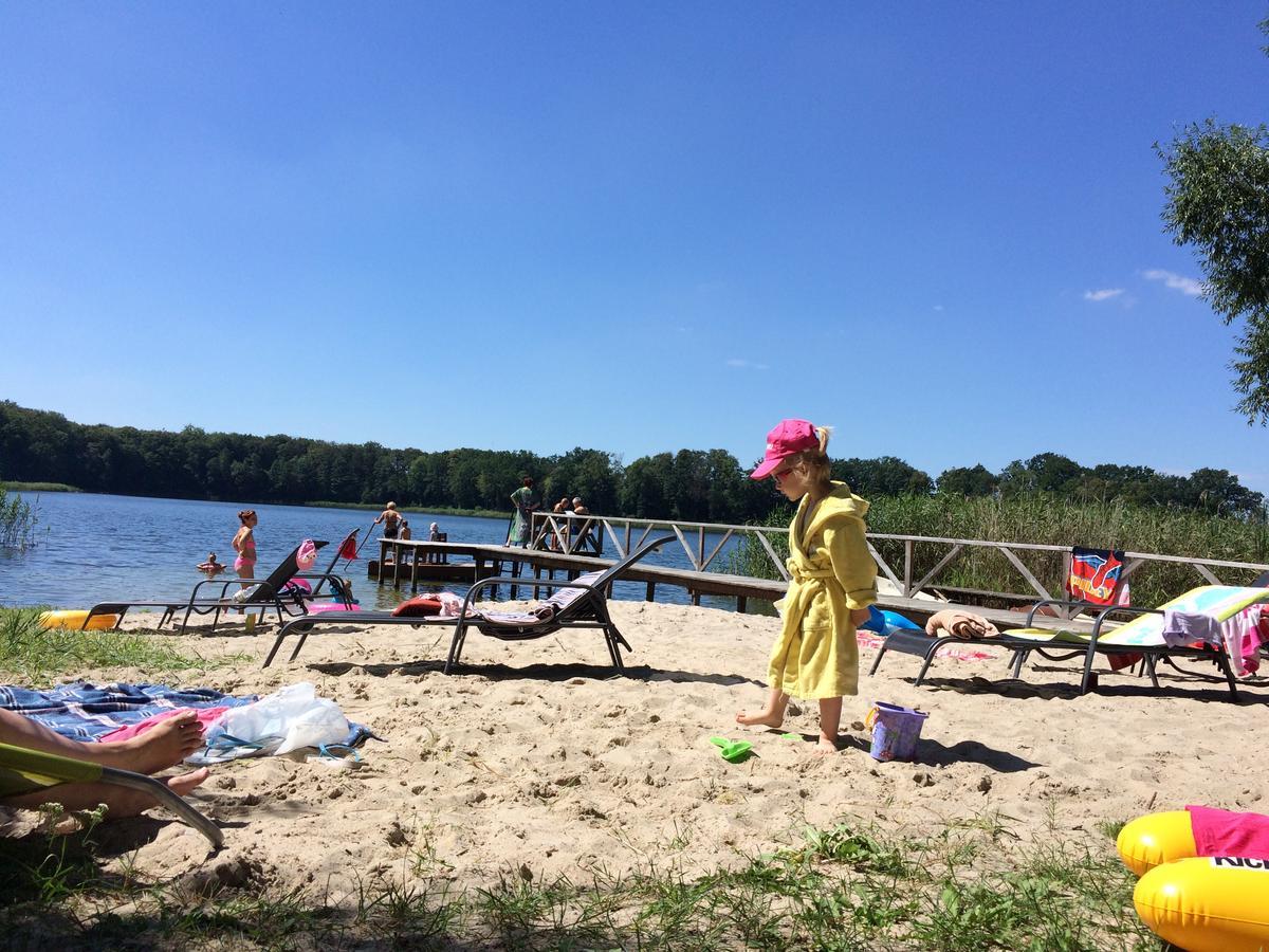 Stajnia Sarnowek Nad Jeziorem Rozany Rozajny Wielkie Extérieur photo