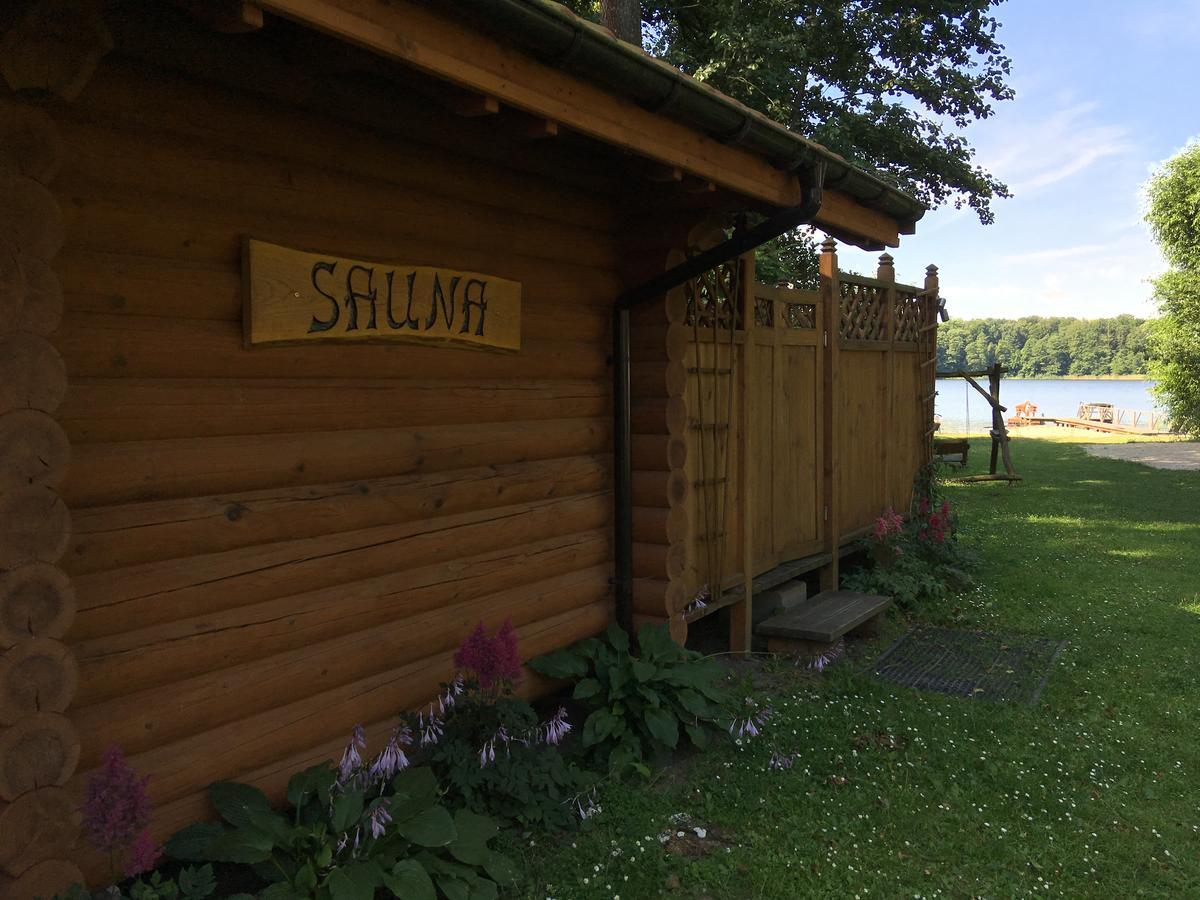 Stajnia Sarnowek Nad Jeziorem Rozany Rozajny Wielkie Extérieur photo