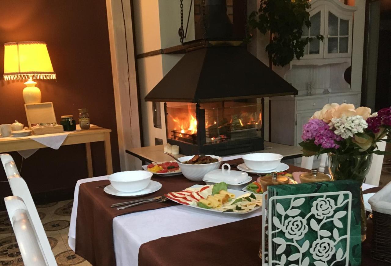 Stajnia Sarnowek Nad Jeziorem Rozany Rozajny Wielkie Extérieur photo
